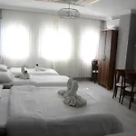 Ikbal Apart Old Town 3*