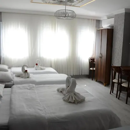 Hotel Ikbal Apart Old Town 3*